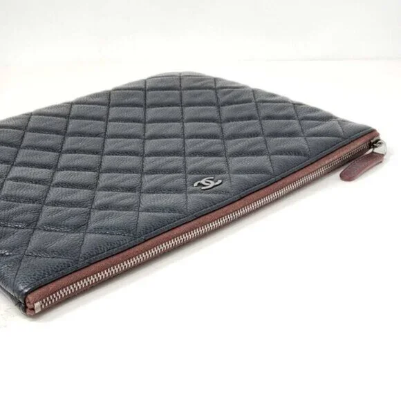 Authentic CHANEL CC Caviar Learher Quilted Cosmetic /Classic Clutch Bag - Picture 7 of 13